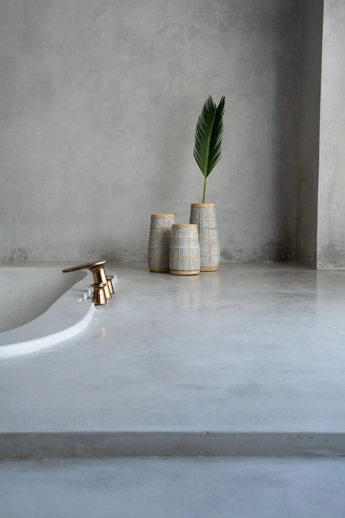 The Cutie Vase - Concrete Gray Natural - L