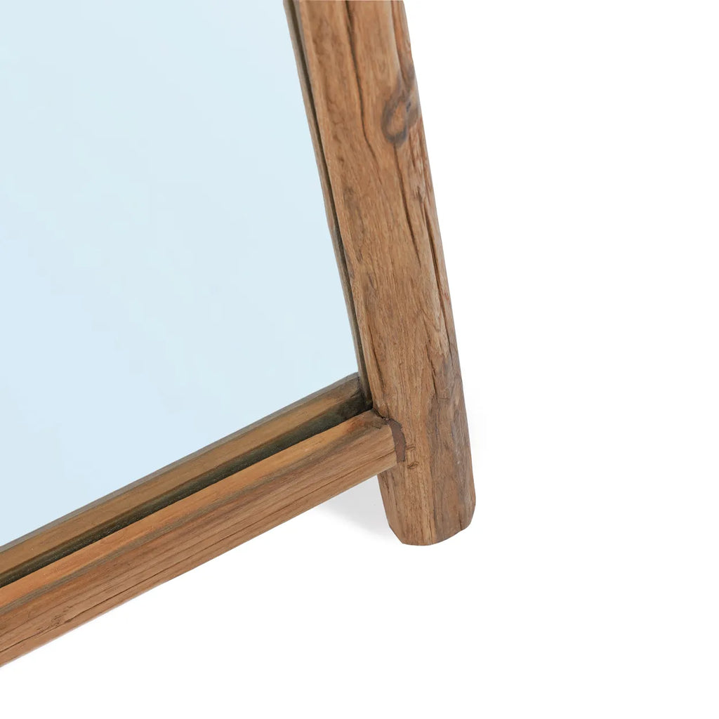 The Fabulook Dressing Mirror