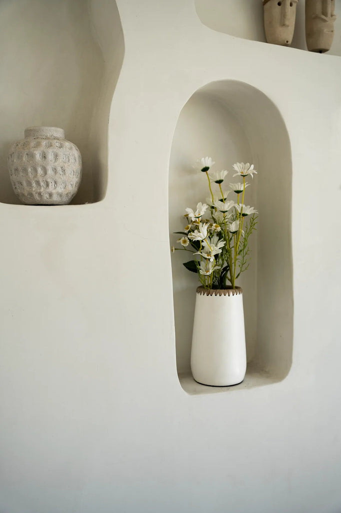 The Sneaky Vase - White Natural - S