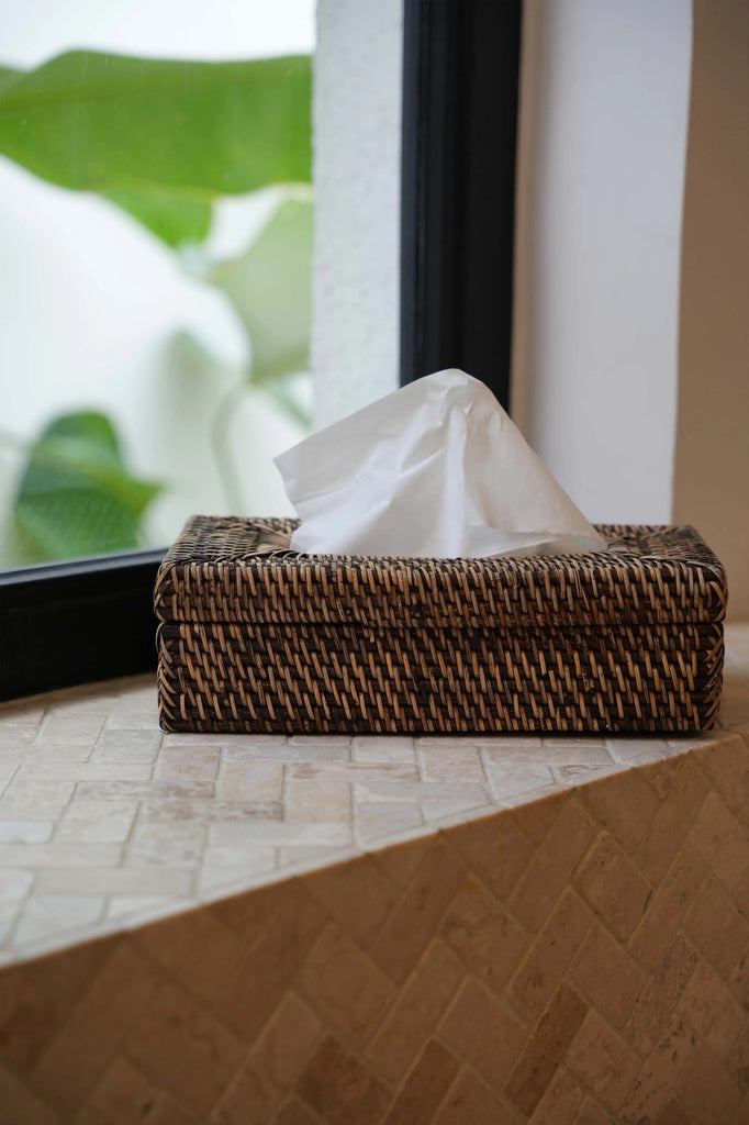 The Rattan Classic Tissue Holder